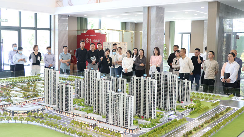 濟(jì)寧華都舉辦全員營(yíng)銷(xiāo)專(zhuān)題培訓(xùn)會(huì)助力璞悅項(xiàng)目銷(xiāo)售提升