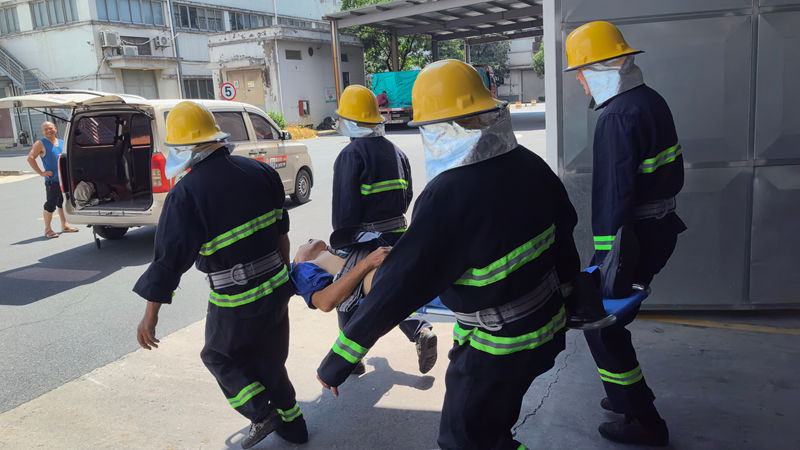 新光公司開展高溫防暑應(yīng)急演練