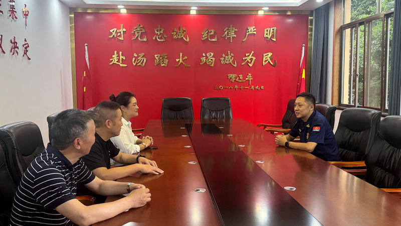 浦江農(nóng)批市場開展&ldquo;八一&rdquo;擁軍慰問活動